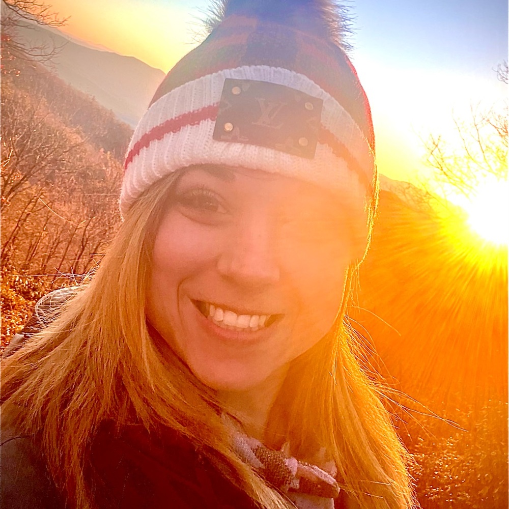 Meet your Posher, Danielle